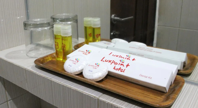 Standard Zimmer mit Balkon Luxpoint Hotel Surabaya