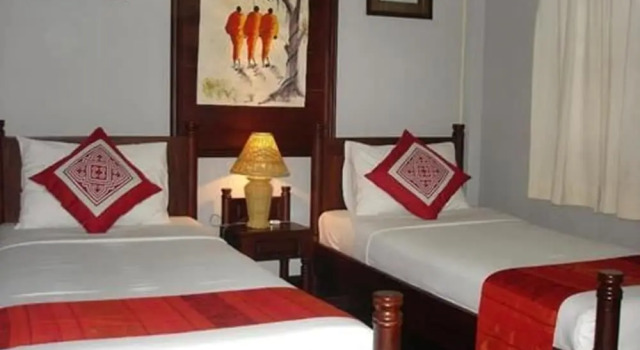 Трёхместный номер Superior с 3 комнатами с балконом и с видом на город Villa Senesouk Luang Prabang
