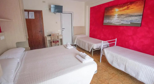 Четырёхместный номер Standard Hotel Maxim