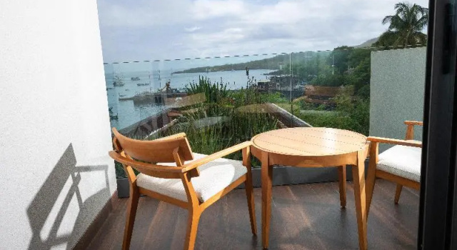 Четырёхместный номер Standard oceanfront Hotel Indigo - Galapagos by IHG