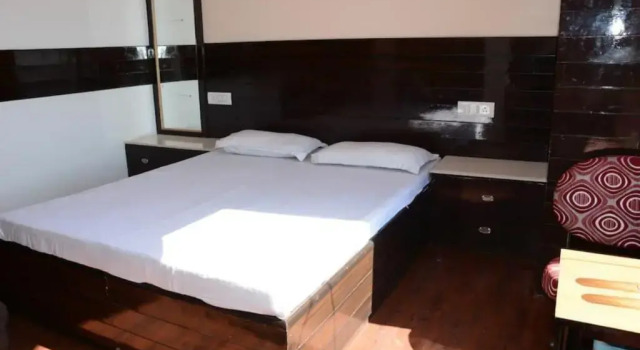 Hotel Basant