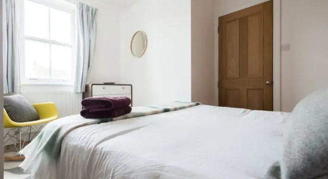 Peaceful and secluded Oxford city-centre 3 bedroom escape, Забронировать Отель Отели Оксфорда 4 звезды, рядом с Башня Карфакс, 4*