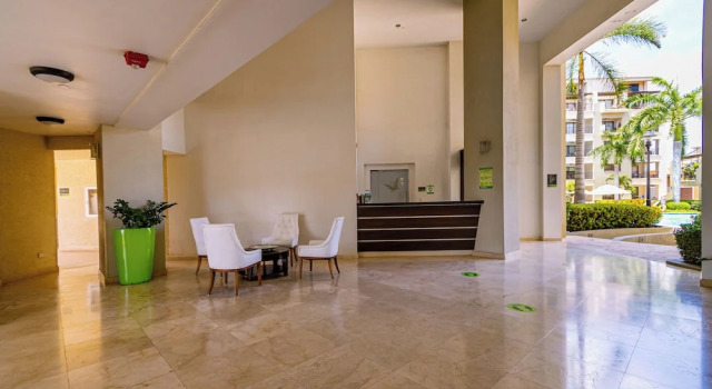 Condo 1 one bed, Palm Beach