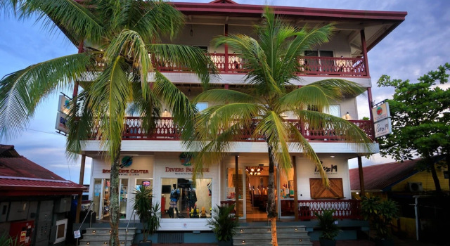 Divers Paradise Boutique Hotel, Rezerwuj Boutique Hotel Bocas del Toro Isla Colon