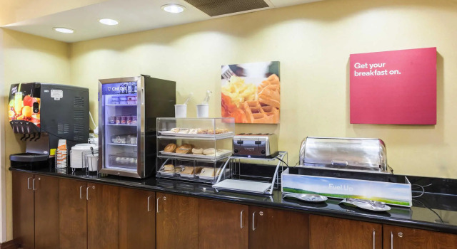 Двухместный люкс c 1 комнатой Comfort Suites East Lincoln - Mall Area