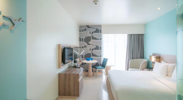 Holiday Inn Express Phuket Patong Beach Central by IHG