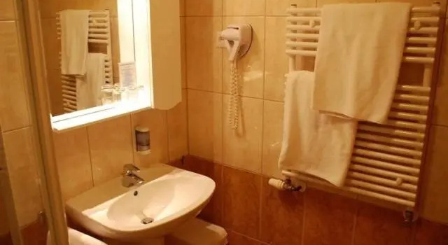 Номер Standard Hotel Európa Gunaras