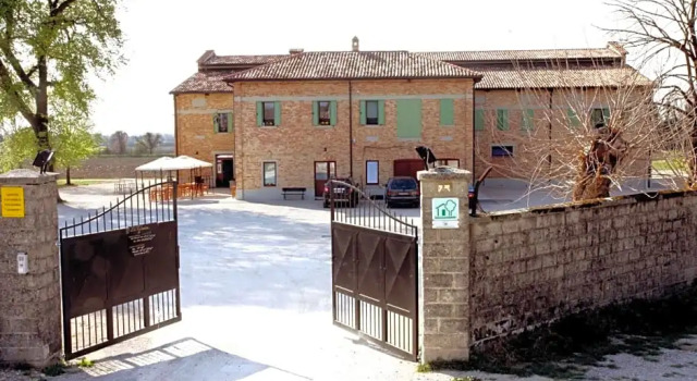 Agriturismo Le Giarine, Book Hotel Hoteller i Friuli Venezia Giulia med parkering, Parkering