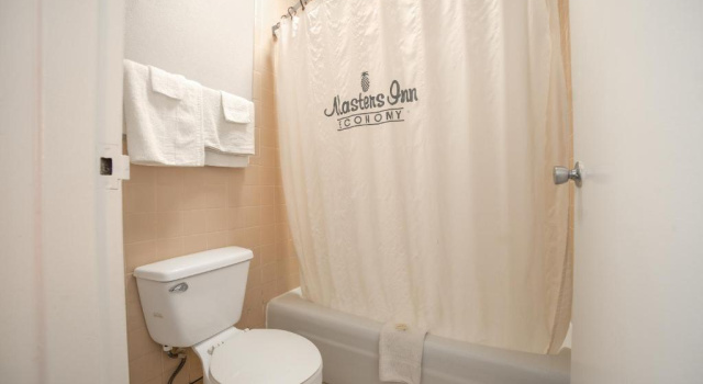Двухместный номер Standard Masters Inn Selma Smithfield I-95 By OYO