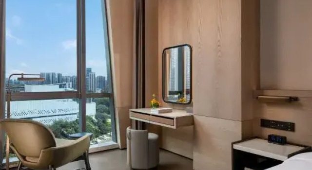 Полулюкс Wyndham Grand Shenzhen Guangming