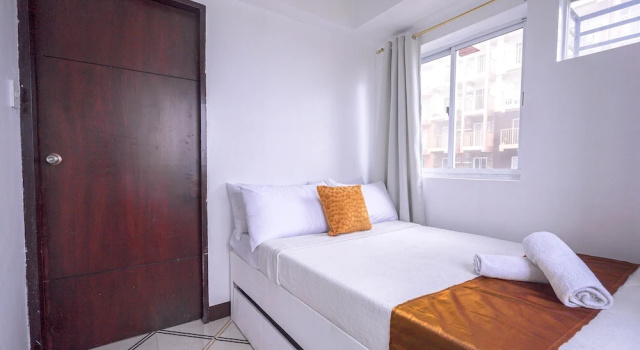 Номер Deluxe с 2 комнатами с видом на внутренний двор Moldex Residences by Tripsters Hub