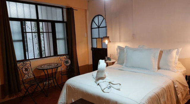 APARTAMENTOS, HOTEL SARITA en el Centro Historico SMA, Prenota Hotel Hotel a El Bajio con parcheggio, Parcheggio