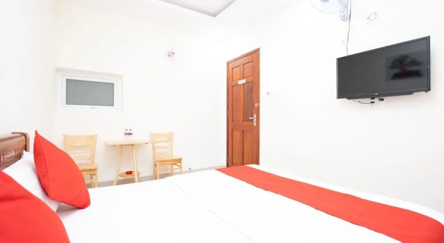OYO 554 Happy Hotel, Забронировать Отель Отели Вунгтау с парковкой, Парковка