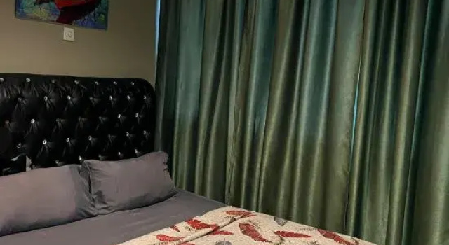 Двухместный номер Standard Ghazrins Garuda Hotel
