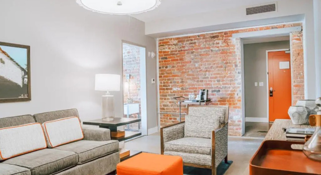 Люкс Deluxe The Bristol Hotel