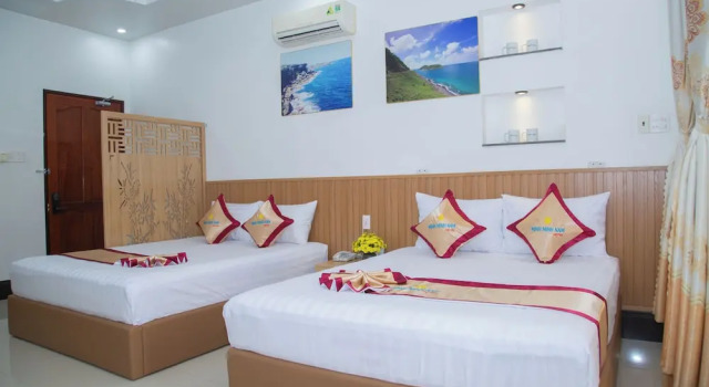 Четырёхместный номер Economy с балконом Minh Minh Nam 2 Hotel