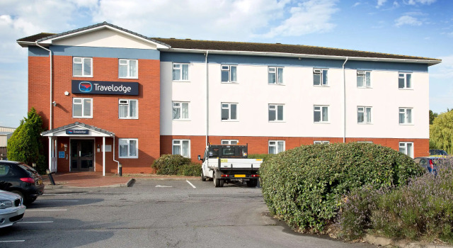 Travelodge Eastbourne Willingdon Drove, Забронировать Отель Отели Исторического графства Суссекса с парковкой, Парковка