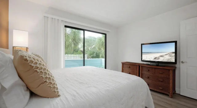 Quail Hollow B3-1TH by Distinctive Beach Rentals, Rezerwuj Apartament Hotele w Saint Augustine Area z parkingiem, Parking