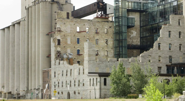 TownePlace Suites Minneapolis Downtown, Varaa Hotelli Hotellit Minnesota pysäköinnillä, Pysäköinti