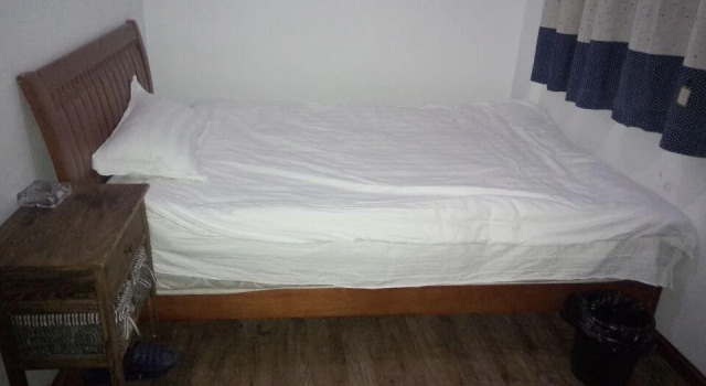 Er Er Youth Hotel, Prenota Hotel Lhasa Xinjiang