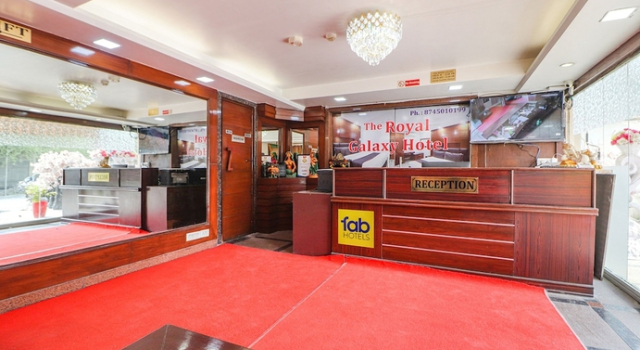 Fabhotel Dwarka Suites, Забронировать Отель Отели Нью-Дели с завтраком, Завтраки