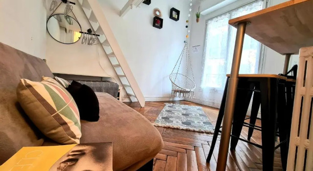 Студия F1 mezzanine centre ville Nice, 1 à 4 personnes, quartier Libération