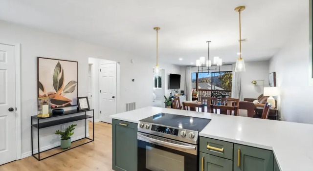 Номер Standard Avondale Hideaway Condo for 6