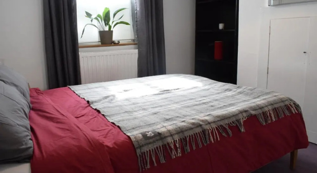 1 Bedroom Flat With Garden In Lambeth, Забронировать Отель Отели Лондона 3 звезды, рядом с Памятник «Боудикка и ее дочери», 3*