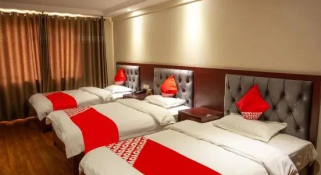 Номер Economy Jinzhu hotel