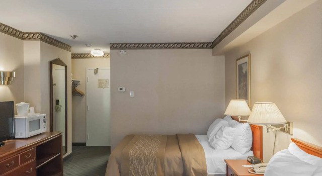 Mississauga Inn & Suites, Rezerwuj Hotel Mississauga Greater Toronto Area