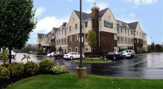 Двухместный номер Standard Staybridge Suites Columbus-Airport by IHG