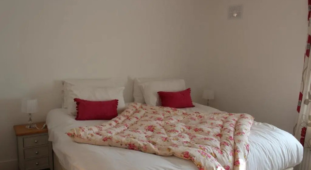 Deal Cottage 5 minutes walk to the beach & Town centre, Varaa Lomakoti Mökit kohteessa Merseyside, Mökki