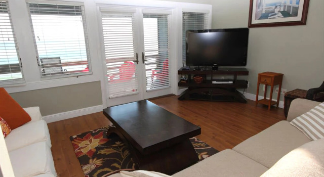 Seawinds 2 - 4 Br cabin by RedAwning, Rezerwuj Hotel Hotele w Emerald Coast z parkingiem, Parking
