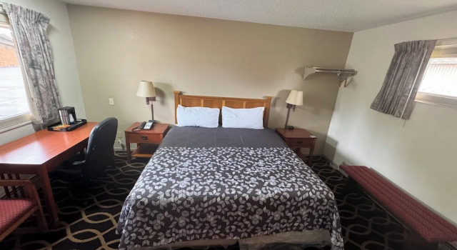 Номер Deluxe Euclid Motel