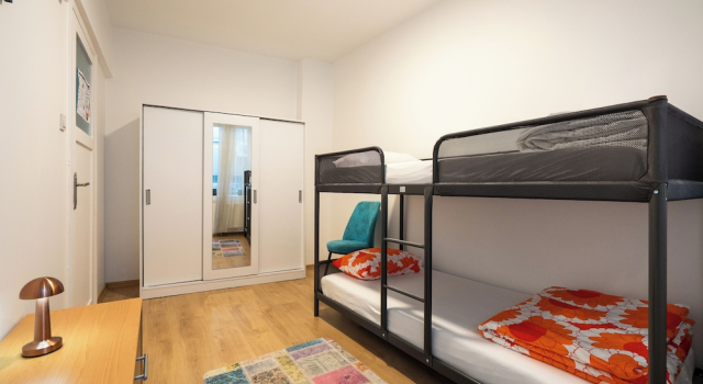Апартаменты с 2 комнатами с балконом и с видом на сад Charming 3-bedroom Apartment in the Heart of Kadıköy