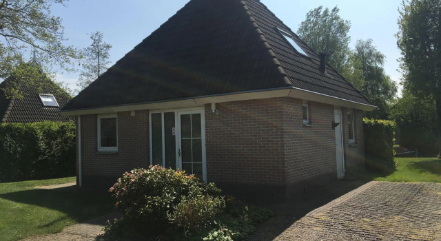 Detached bungalow with microwave and WiFi, within nature, Buchen Sie Hotel Earnewâld 