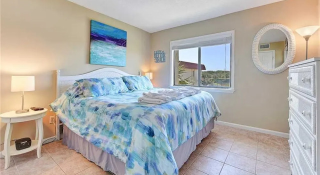 Ocean & Racquet 2303 - Two Bedroom Condo, Rezerwuj Hotel Hotele w Saint Augustine Area z parkingiem, Parking