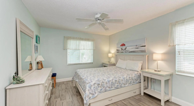 Anna Maria Island Beach Palms 8B, Забронировать Апартаменты/квартира Брейдентон Sarasota Area, рядом с Центр парасейлинга "Фан-энд-Сан Парасейл"
