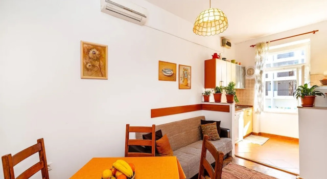 Charming First Floor Apartment With Great Sea View, Near the Beautiful Beach, Забронировать Апартаменты/квартира Апартаменты Задар, рядом с Пляж Коловаре, Апартаменты/квартира