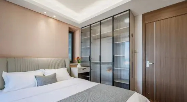 Люкс с 2 комнатами с видом на море Yuepeng Boutique Apartment (Dalian Harbour Plaza)
