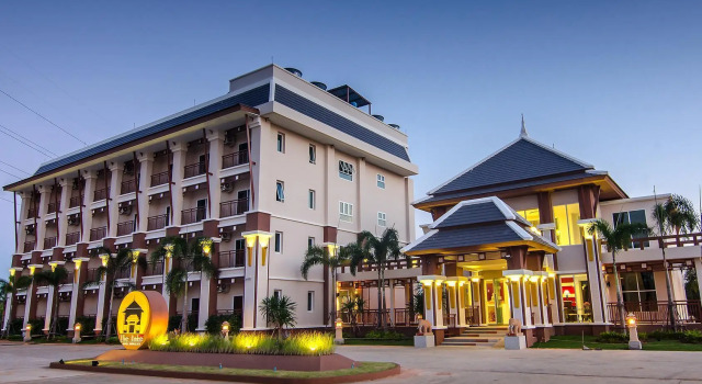 Номер Deluxe The Lake Hotel