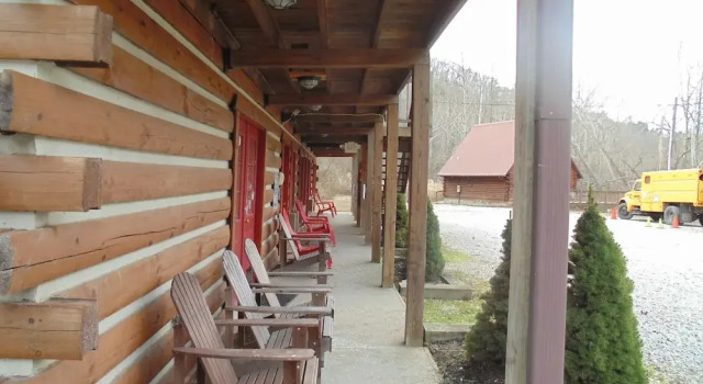 Standard Vierer Zimmer Black Bear Lodge Motel