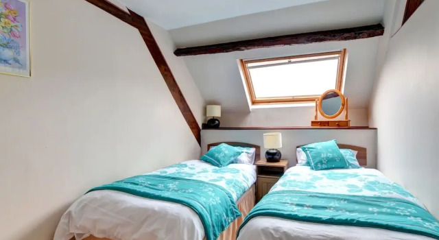 Holiday Home Adjacent to Owner's Farmhouse, Near the Town of Builth Wells, Prenota Hotel Builth Wells 