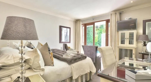 Номер Deluxe Fernwood Manor Boutique Guest House