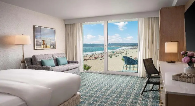 Номер Cabana Hotel del Coronado, Curio Collection by Hilton