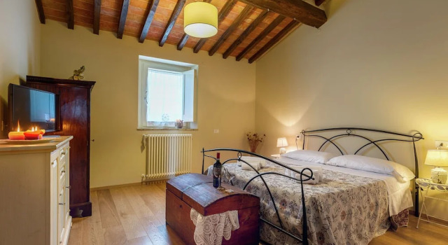 Gorgeous Tuscan Villa in Cortona With Swimming Pool