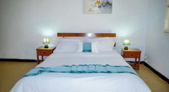 Двухместный номер Comfort с видом на внутренний двор Umoja Guesthouse II