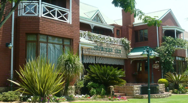 The Woodpecker Inn, Buchen Sie Pension Hotels in Tshwane mit Parkplatz, Parkplätze