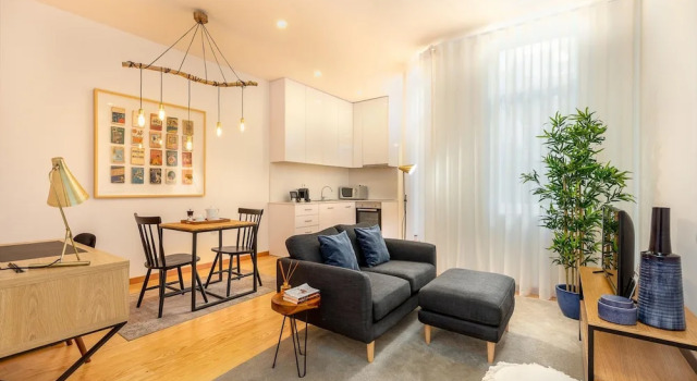 Cosy 2 in Oporto With 1 Bedrooms and 1 Bathrooms, Забронировать Апартаменты/квартира Порту Регион Порту, рядом с Театр Coliseu do Porto