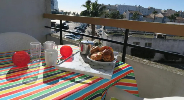 Solydays Cigales de mer, studios centre-ville à deux pas des plages, Buchen Sie Ferienwohnung Le Grau-du-Roi Camargue